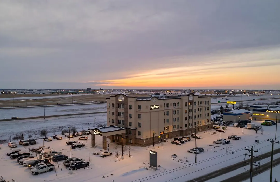 Radisson Hotel Edmonton Airport-1