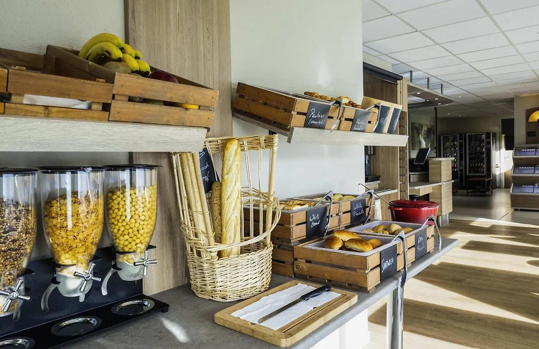Ibis Budget Charleroi Airport-1