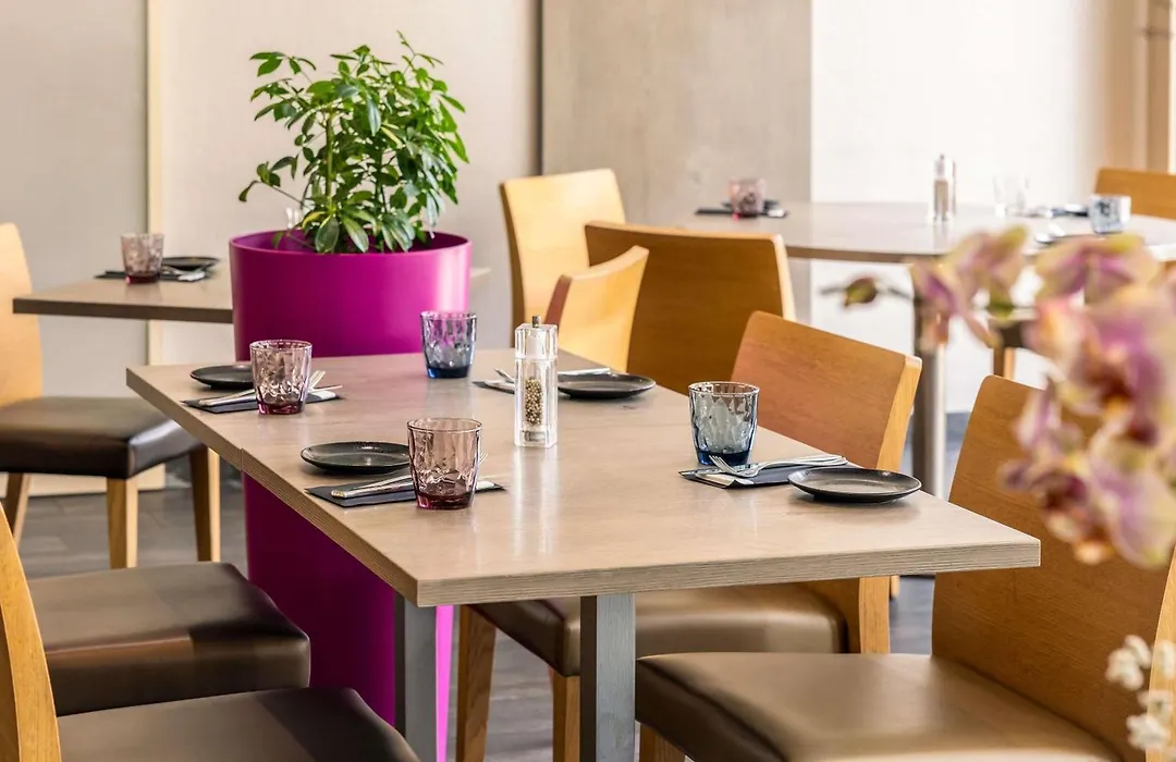 Mercure Strasbourg Aeroport-1