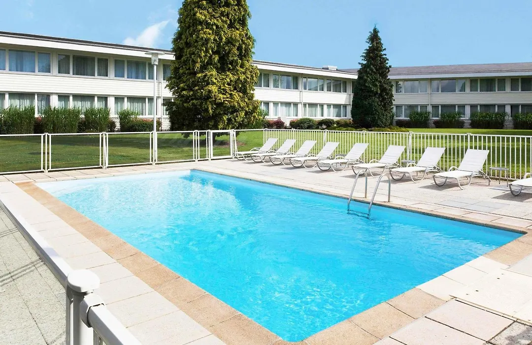 Novotel Lille Aeroport-1