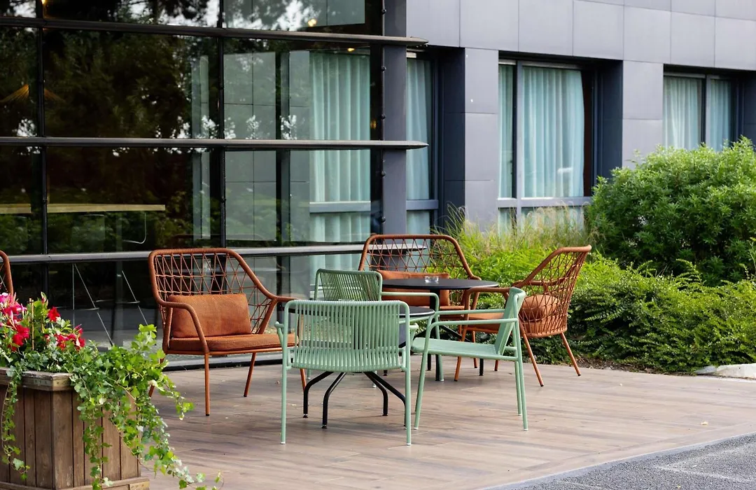 Ibis Styles Lille Aeroport-1