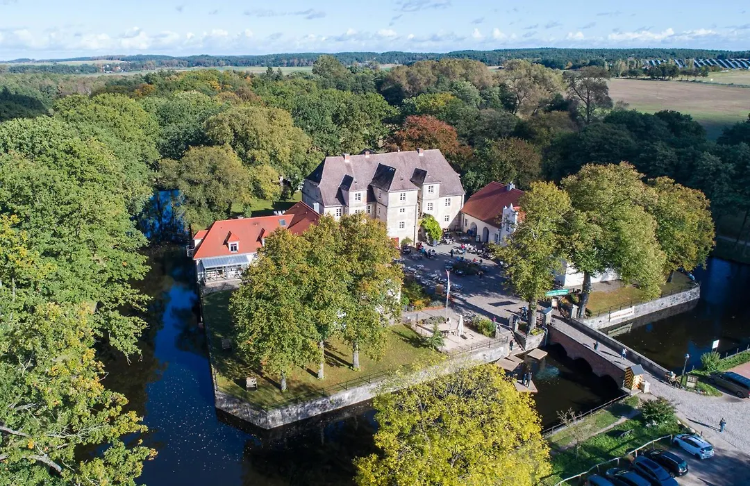 Hotel Wasserschloss Mellenthin-1