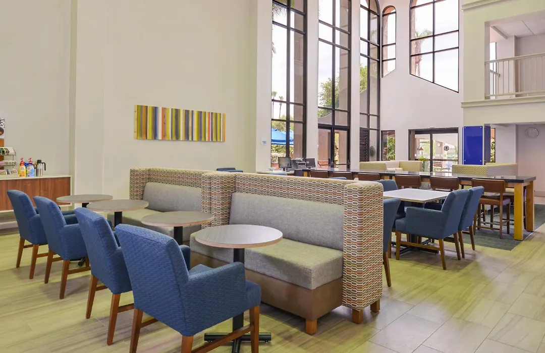Holiday Inn Express Palm Desert By Ihg-1