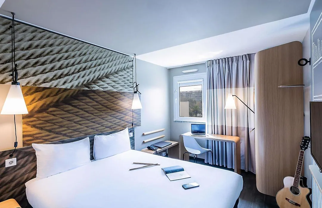 Hotel Ibis Porto Gaia-1