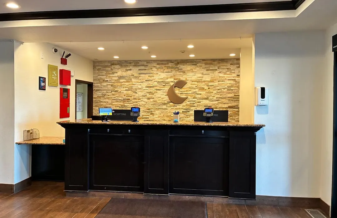 Comfort Inn & Suites Sterling-1