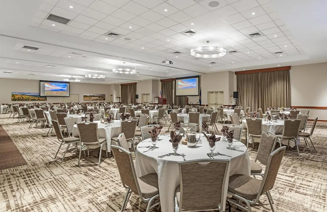 Best Western Plus Grantree Inn-1