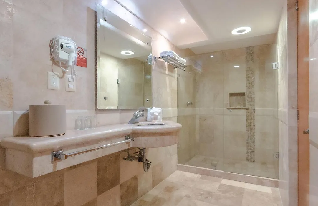 Quality Inn Mazatlan-1