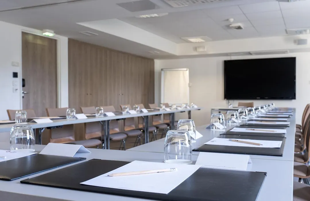 Best Western Plus Paris Velizy-1