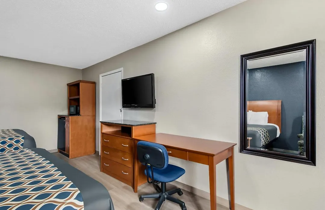 Rodeway Inn & Suites Jefferson-1