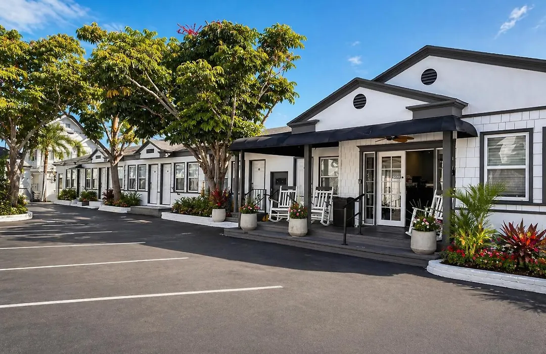 Coronado Inn-1
