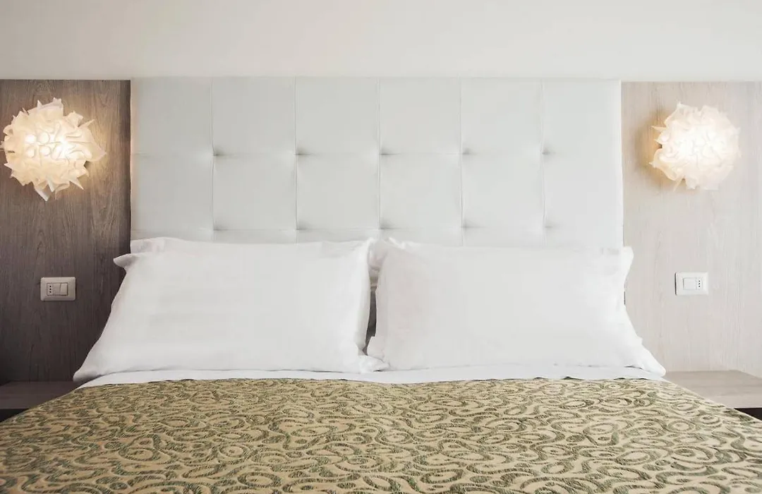 Hotel Bassetti-1