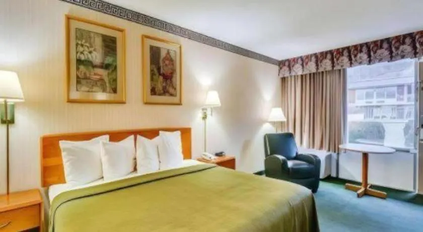 Dutch Inn-1
