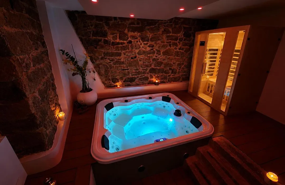Exoria Luxury Rooms & Spa-1