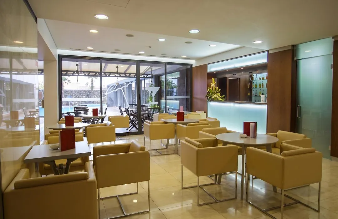 Antillia Hotel-1