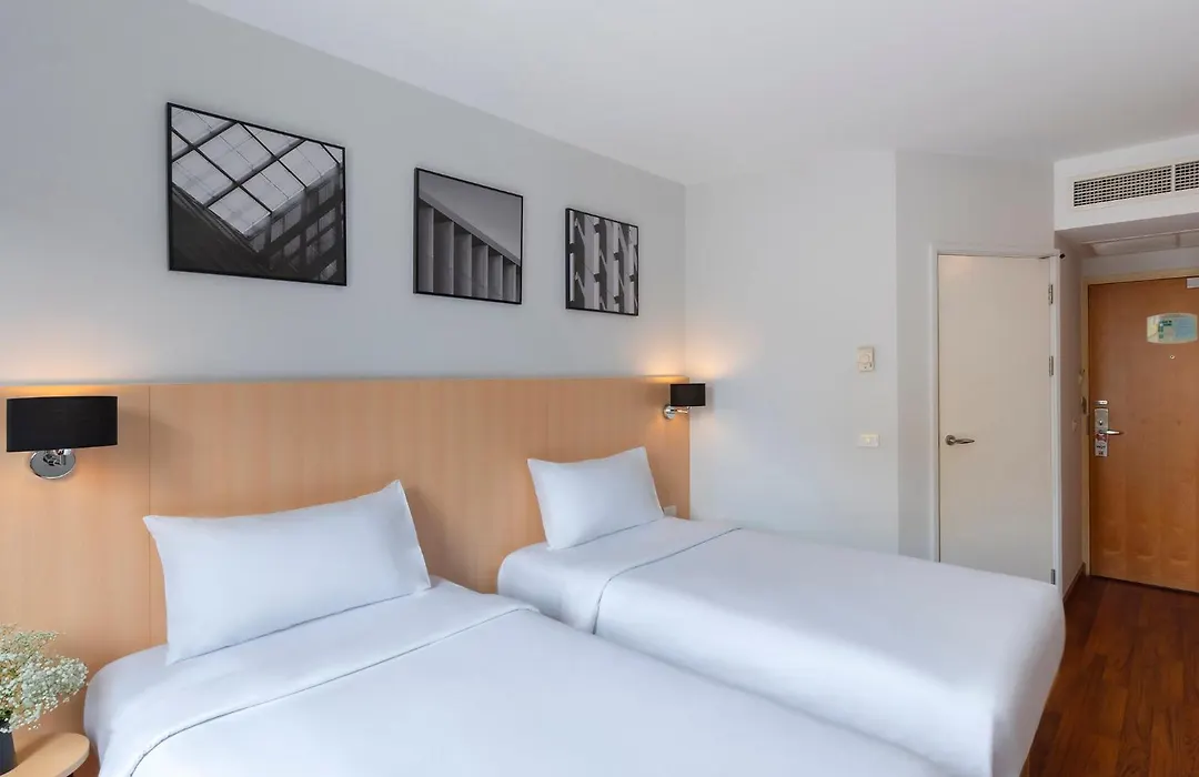 Ibis Bangkok Sathorn-1