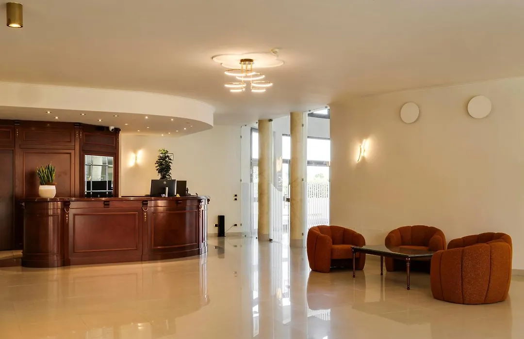 HC Hotel Cremona Pilgrim's-1