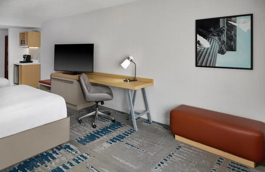Hilton Garden Inn Arlington/Courthouse Plaza-1