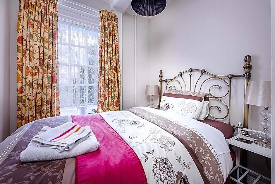 Mangreen Country House-1
