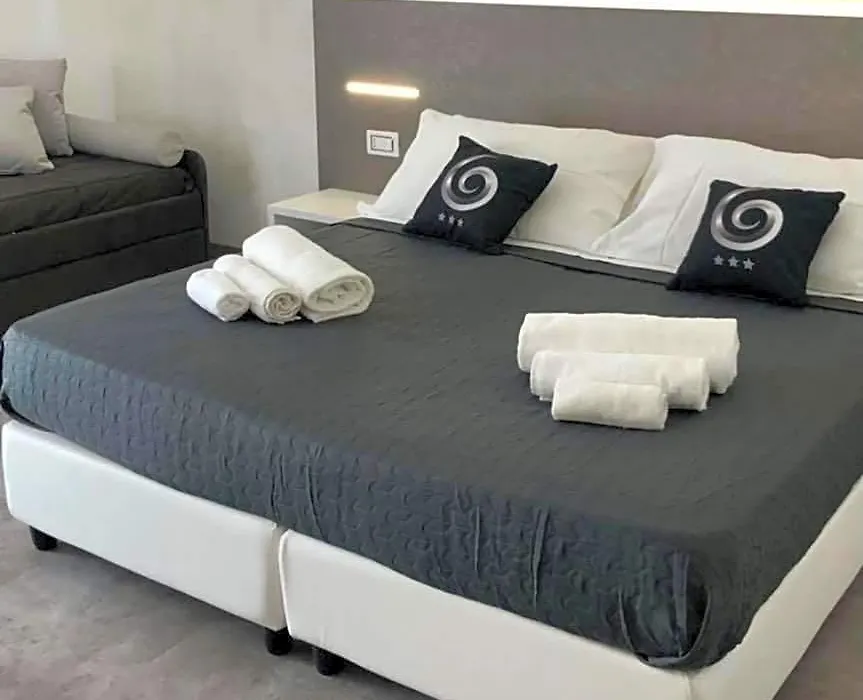 Sesto Senso Home-1