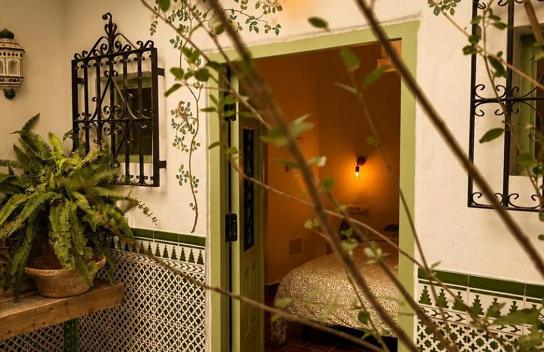 Encanto Guesthouse-1