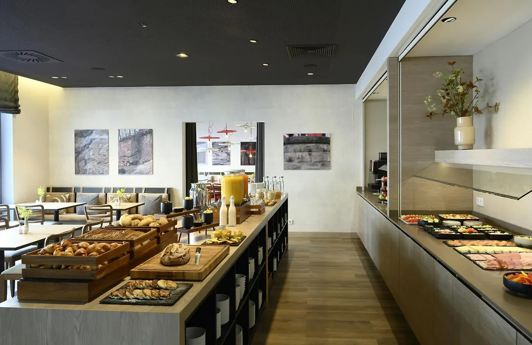 Leonardo Hotel Nürnberg City Center-1