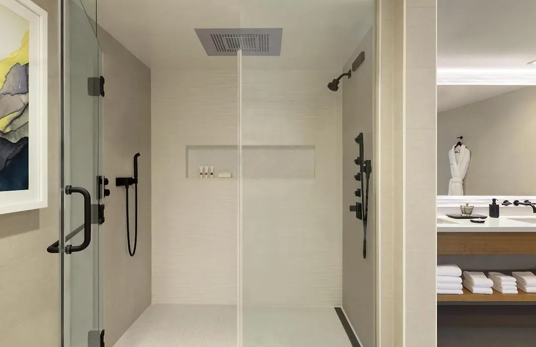 Swissotel Chicago-1