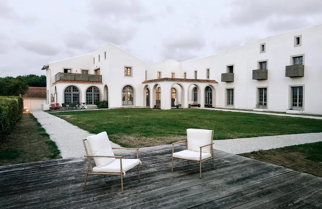 Villa Clara, Residence Face A L'Ocean Et Au Golf De Chiberta-1