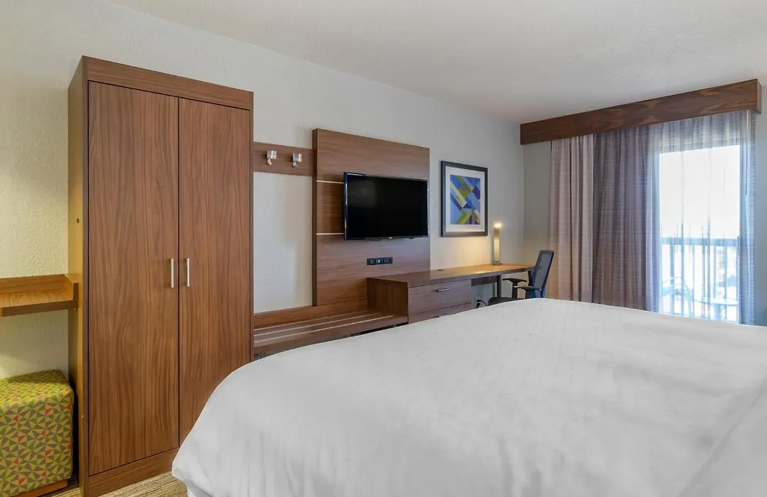 Holiday Inn Express Cape Coral-Fort Myers Area By Ihg-1