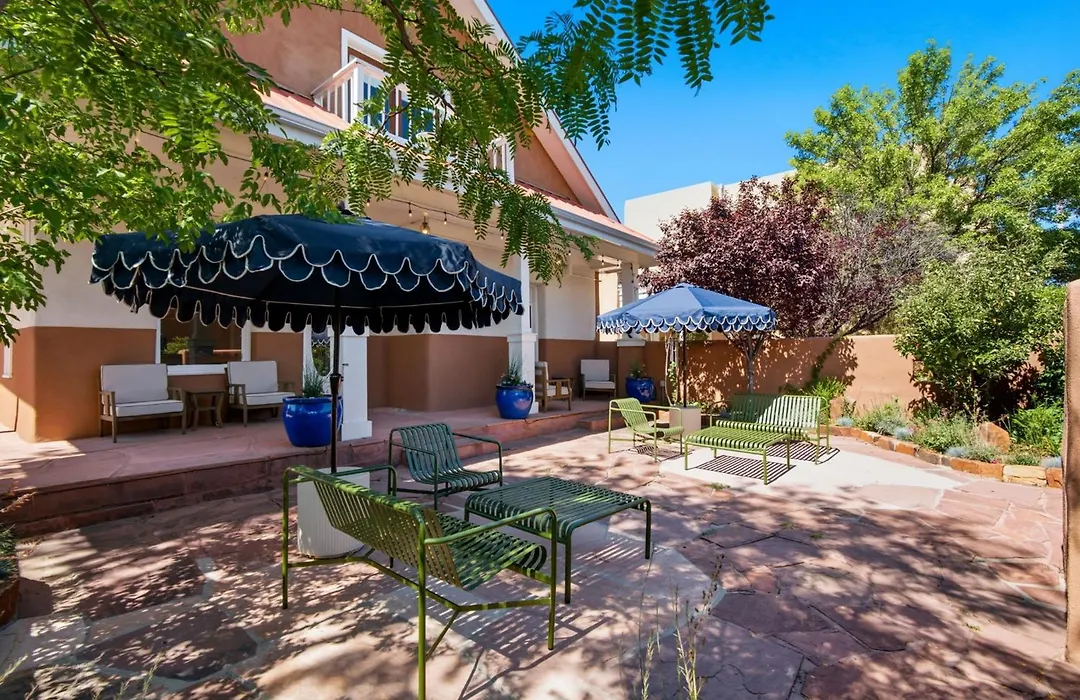 The Parador-1