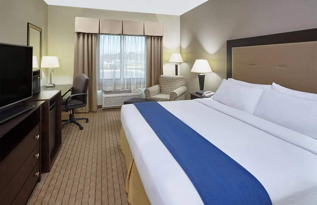 Holiday Inn Express & Suites Madison-Verona By Ihg-1
