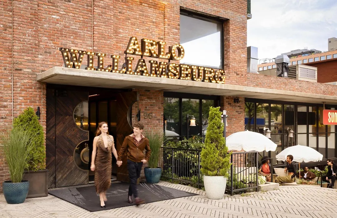 Arlo Williamsburg-1