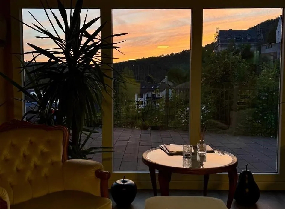 Hotel Gaestehaus Altena-1
