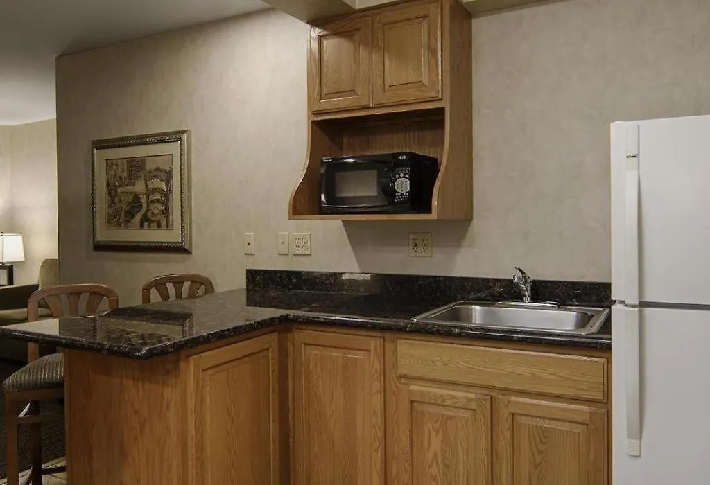 Quality Inn & Suites Detroit Lakes-1