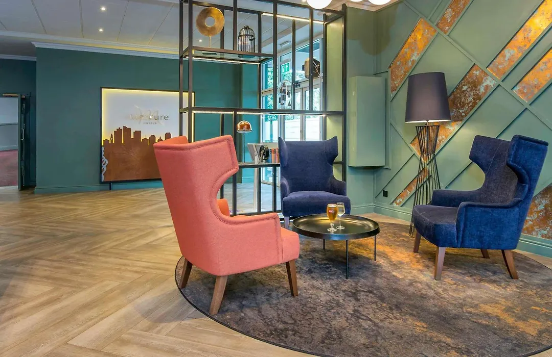 Mercure Cardiff-1