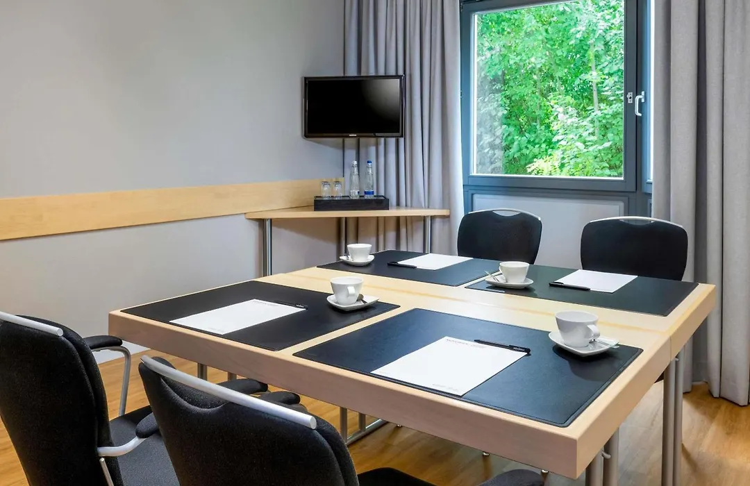 Moevenpick Hotel Muenchen-Airport-1