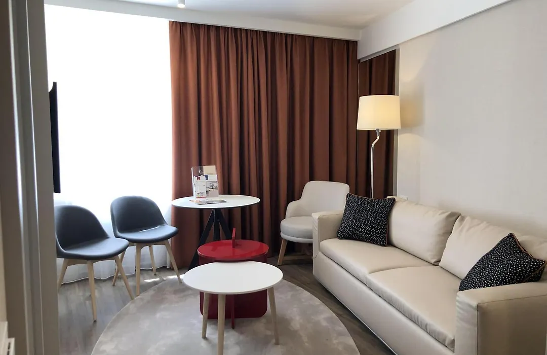 Hotel Erzsébet City Center Budapest, a member of Radisson Individuals-1