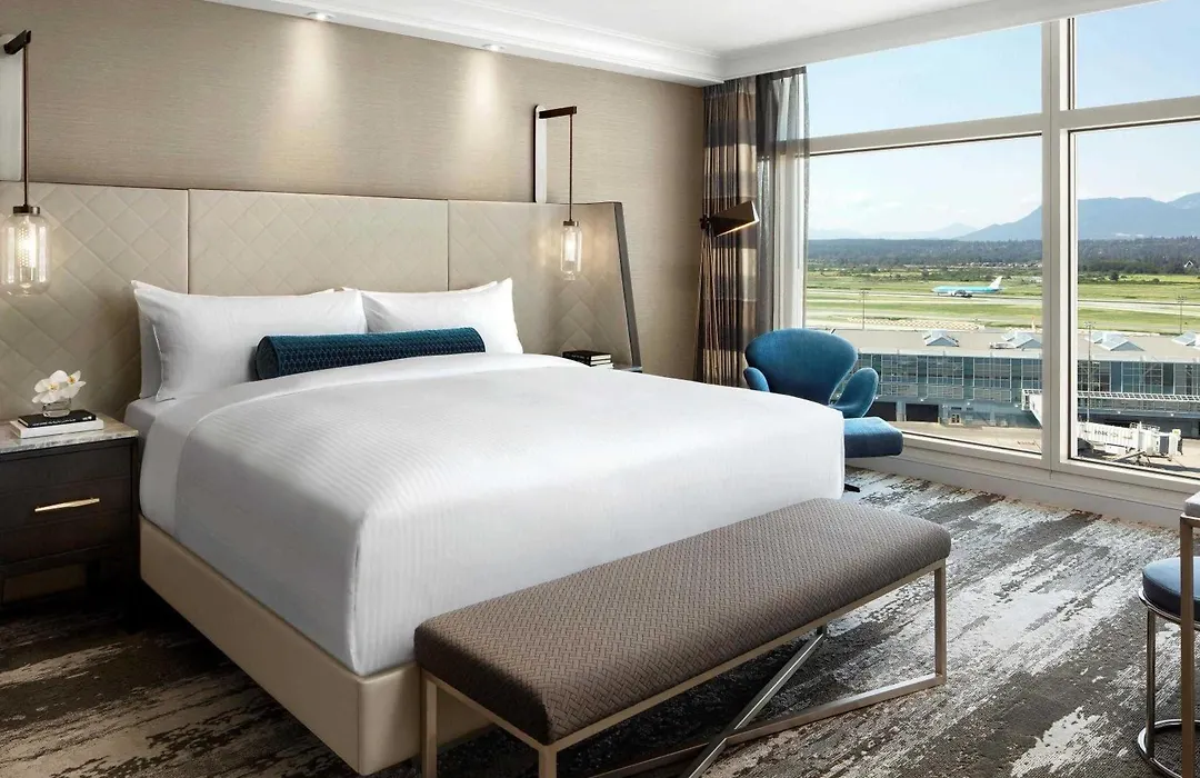Fairmont Vancouver Airport In-Terminal Hotel-1
