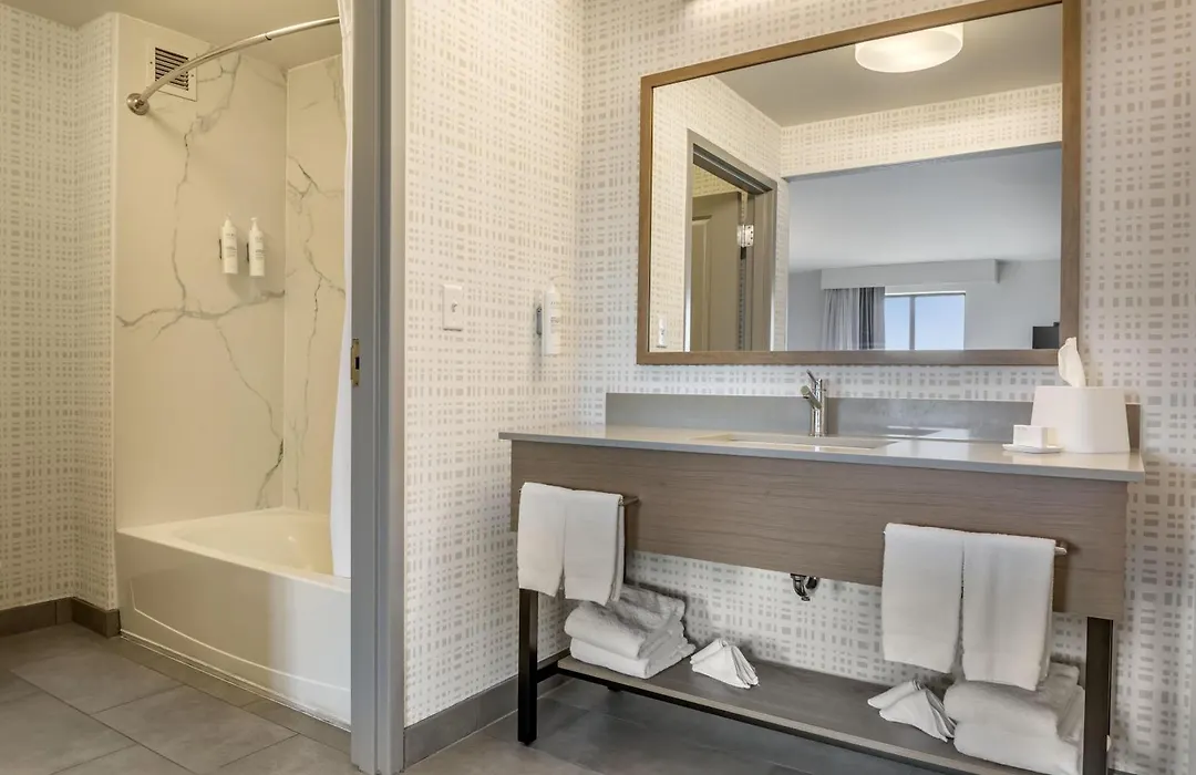 Hampton Inn & Suites Cincinnati / Uptown - University Area-1