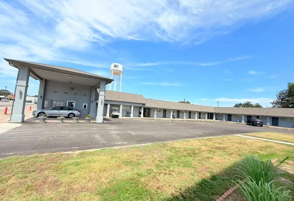 Americas Best Value Inn Giddings-1