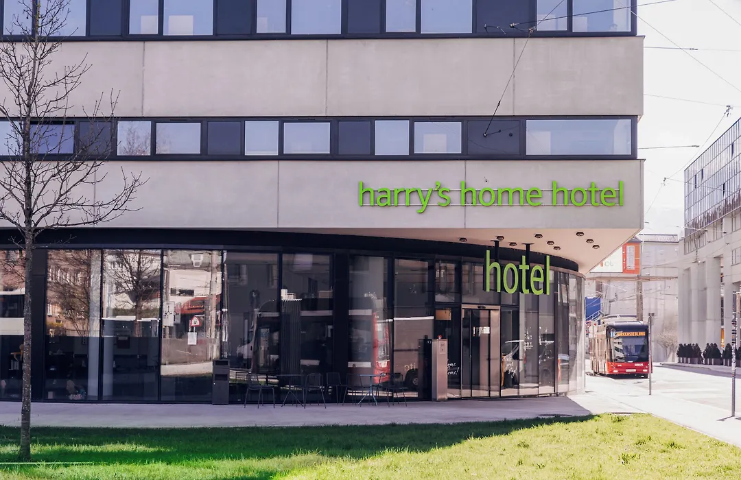 Harry'S Home Salzburg-1