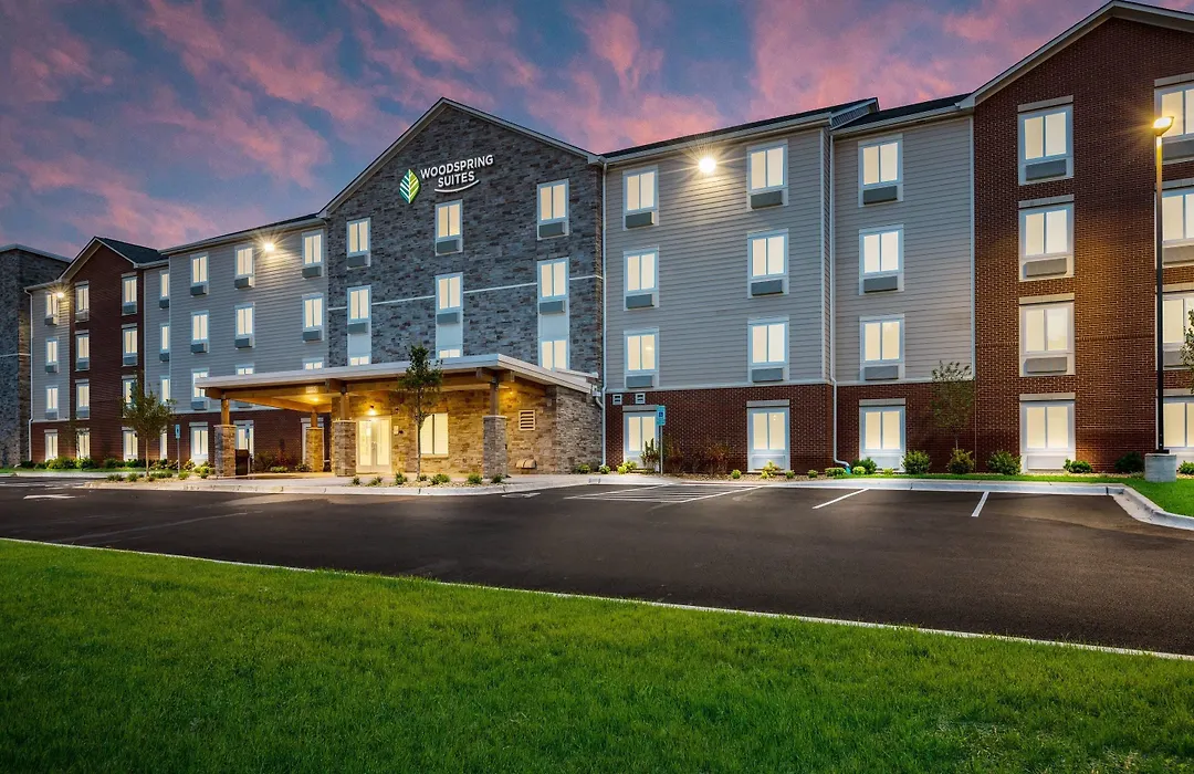 Woodspring Suites Downers Grove - Chicago-1
