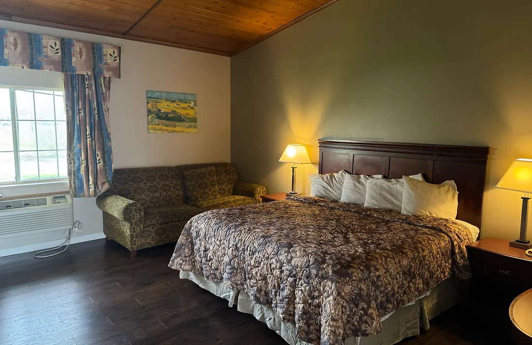 Town & Country Motel-1
