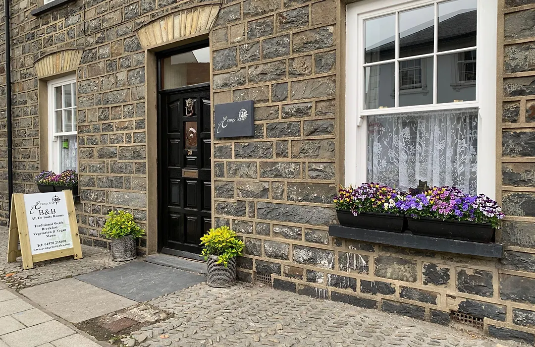 Evangelisa-1