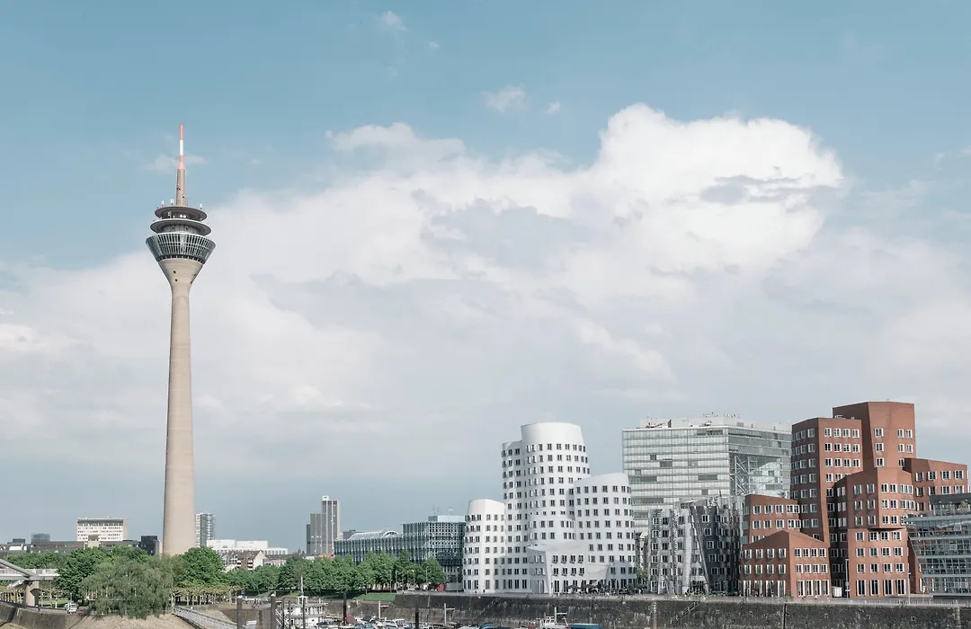 Holiday Inn Express Düsseldorf - Hauptbahnhof, an IHG Hotel-1