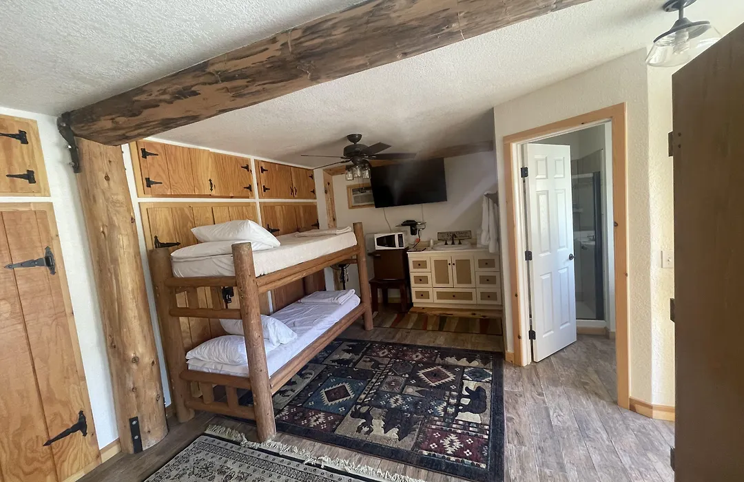 Sierra Woods Lodge-1