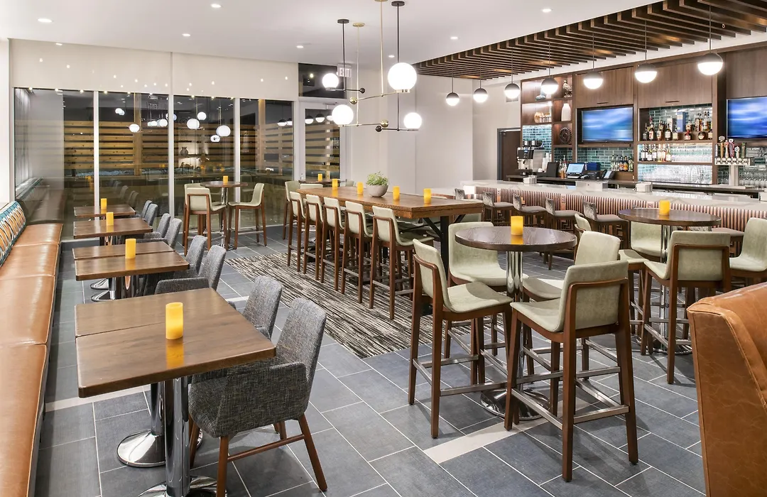 Hyatt Place East Moline/Quad Cities-1