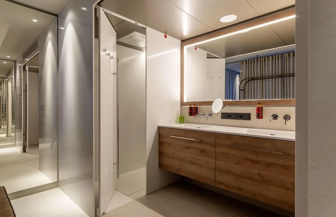 B'Mine Frankfurt Airport, Worldhotels Crafted-1