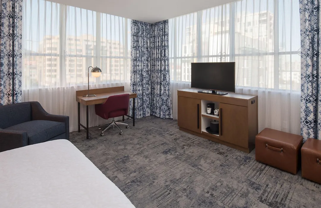 Hampton Inn And Suites By Hilton Portland-Pearl District-1