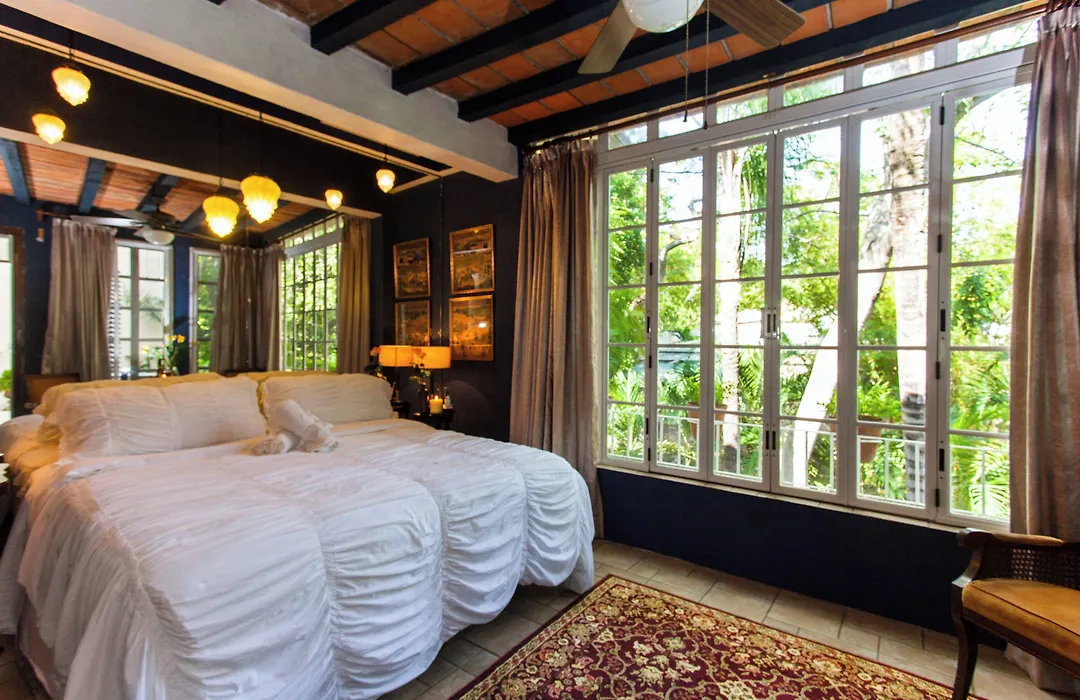 Garlands Del Rio Riverside Boutique Hotel-1