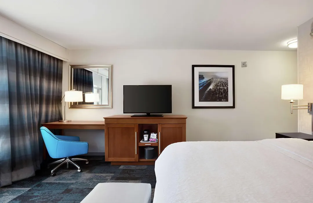 Hampton Inn & Suites Rosemont Chicago O'Hare-1